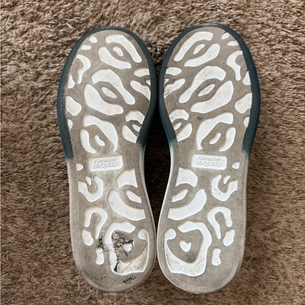 Alexander McQueen White and Green Sneakers - Picture 5 of 8